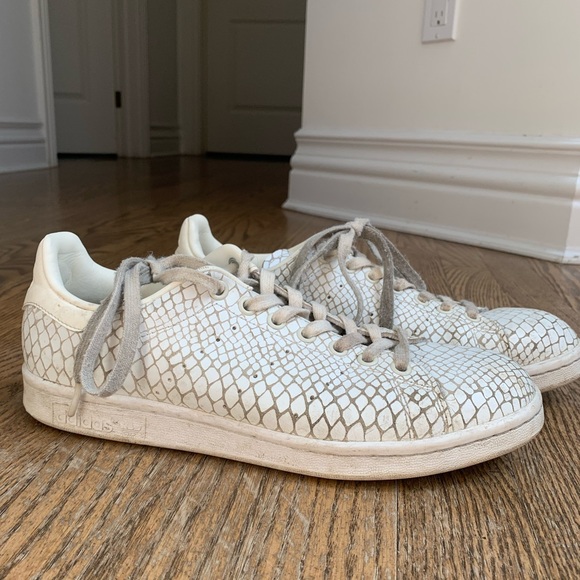 Adidas Sneakers - Picture 1 of 3